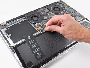 Accu / Batterij vervanging voor de Apple Macbook Pro 17-inch A1297